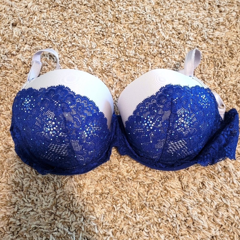 Victoria's Secret pushup bra 32DDD